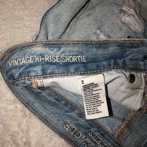 American Eagle //  Vintage Hi-Rise Shortie